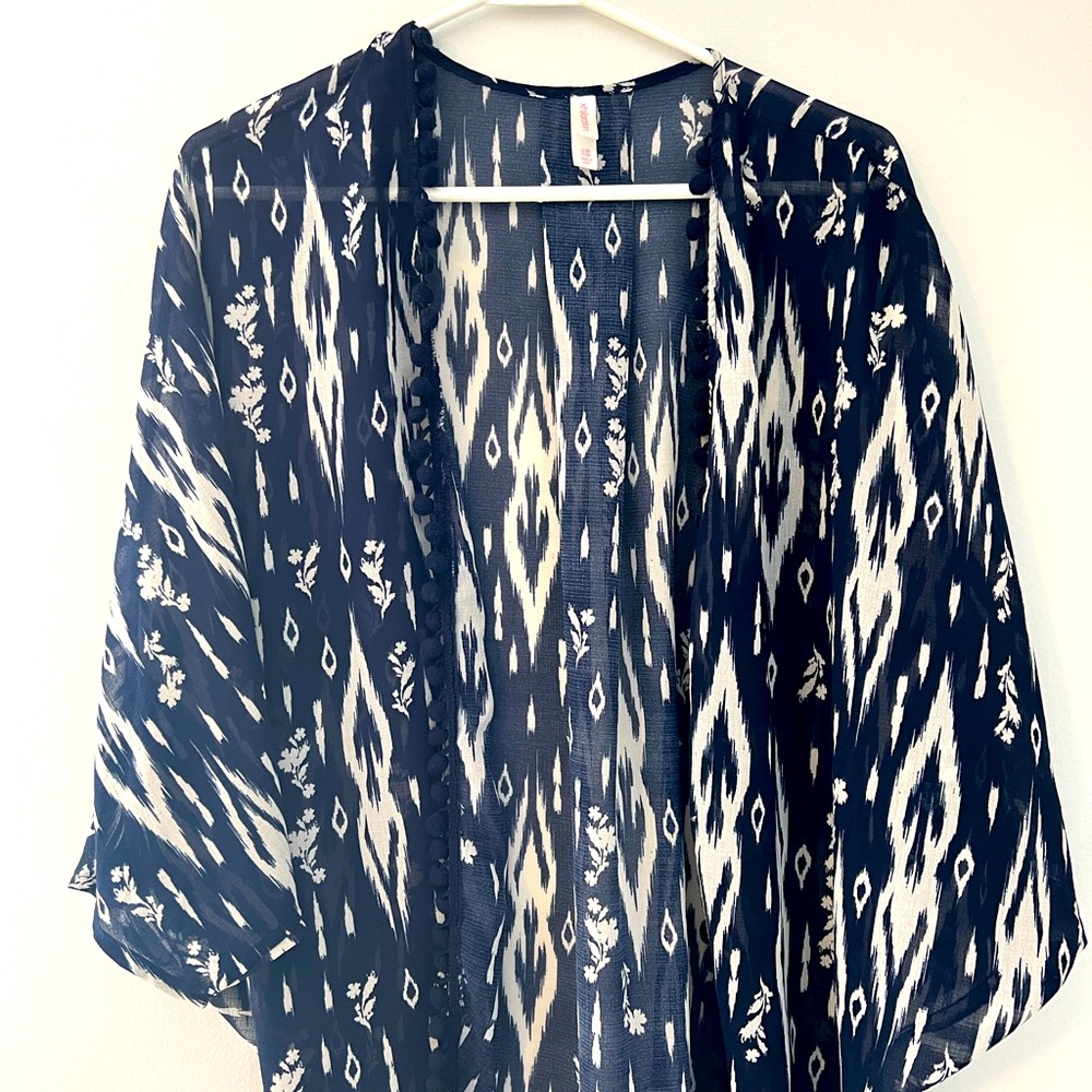 Light weight Shawl with sleeves navy blue and white on color